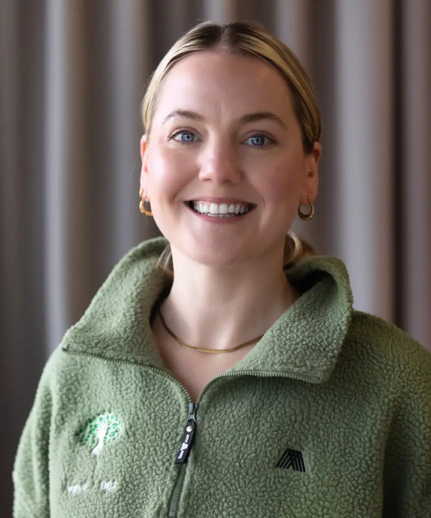 Bethany Wynne-Morgan - yoga teacher at Navé Yoga
